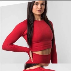 Alphalete athletics long sleeve crop top
